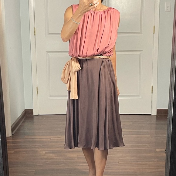 Escada Dresses & Skirts - Escada 100% Silk Dress size 42 NWT